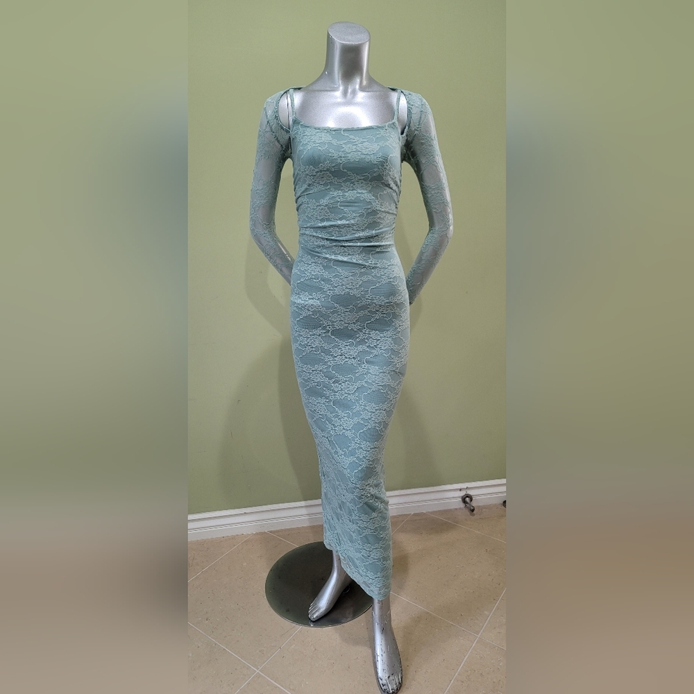 Elegant Lace Bodycon Dress in Light Blue